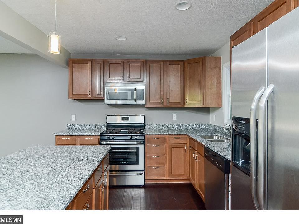 1st image of 820 38th Ave