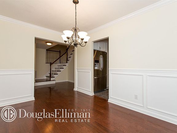 2nd image of 48 Patchogue Dr