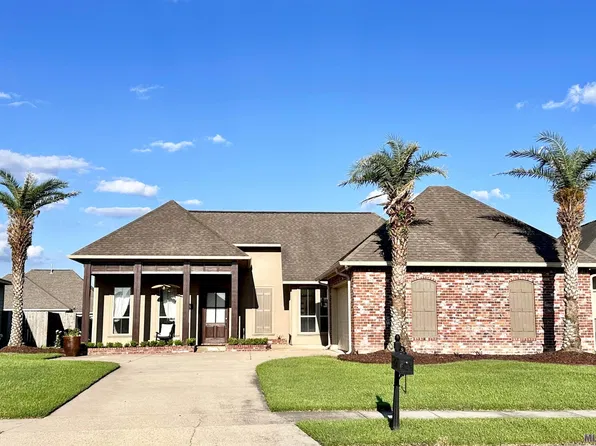 6174 Pelican Crossing Dr, Gonzales, LA 70737