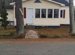 104 Maple Ln, Windsor, VA 23487