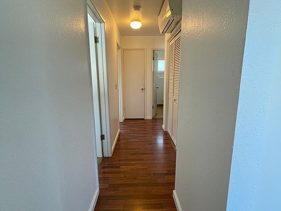 2nd image of 634 College St #A