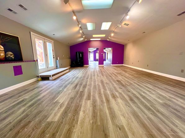 huntington-west-virginia-439312447 picture