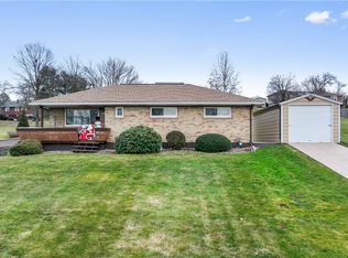 216 Woods Dr, New Brighton, PA