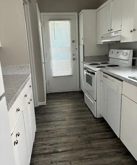 1302 Waldron Rd #103 — Photo 1