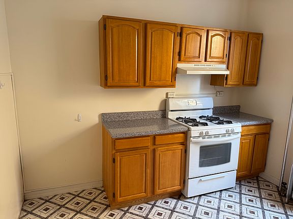5th image of 1348 67th St #1F