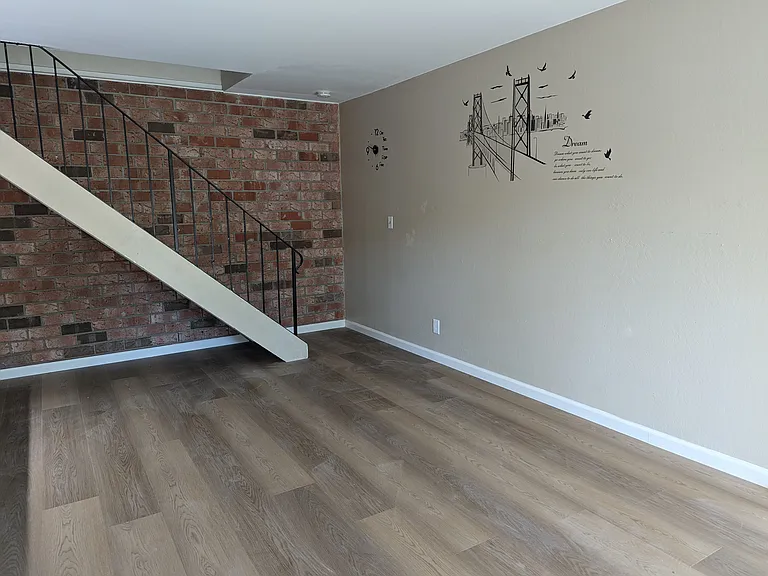 5617 Playa Del Rey #3 — Photo 6