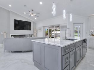 1095 47th Ave SW, Vero Beach, FL 32968