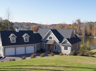 1067 Water Edge, Pt Goodview, VA 24095