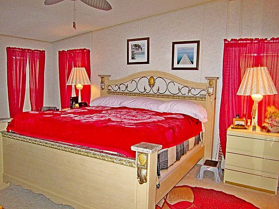 5th image of 647 Friars Way