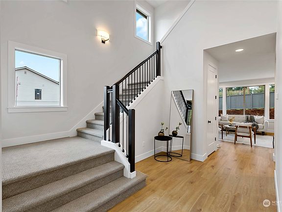 2nd image of 2405 NE Sandstone Way