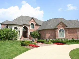 52896 Sable Ct, Shelby Township, MI 48315