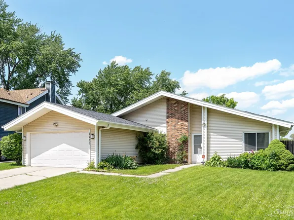 1750 Arlington Dr, Hanover Park, IL 60133
