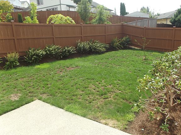 5th image of 8702 75th Dr NE