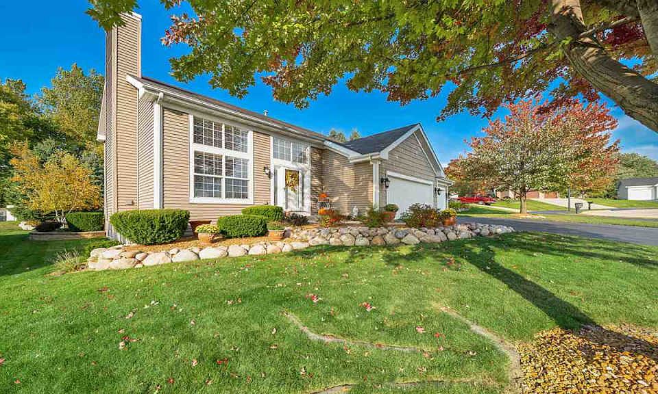 1st image of 5696 Montadale Dr