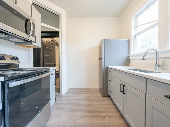 2411-2417 NE Glisan St #2415, Portland, OR 97232