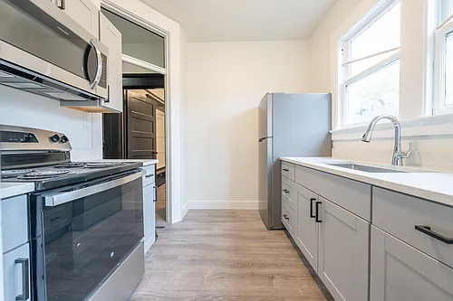 2411-2417 NE Glisan St #2415 Photo 1