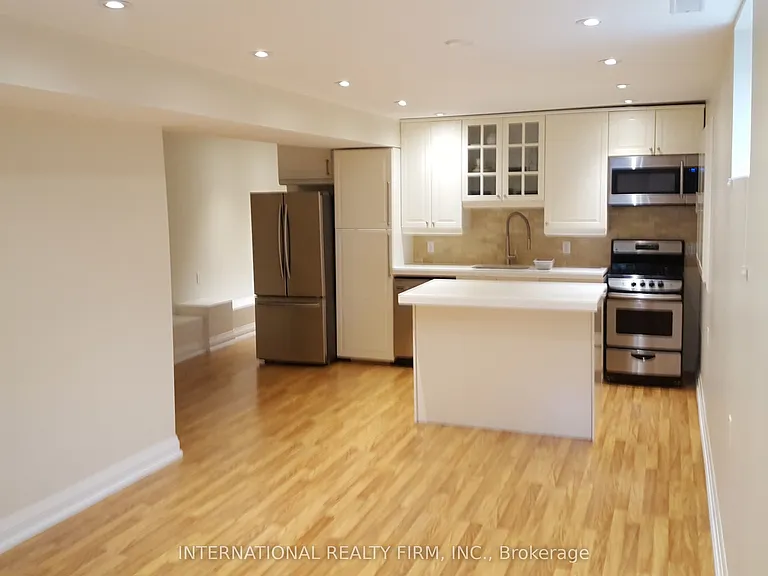 24 Duggan Ave #LOWER — Photo 2