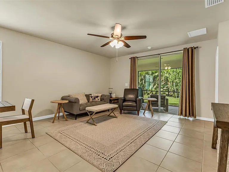 7177 W Lenox Cir — Photo 10
