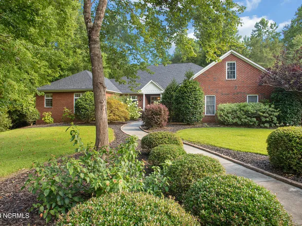 605 Taberna Circle, New Bern, NC 28562