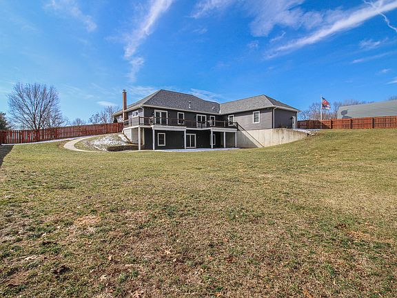 3rd image of 17700 Brad Ln