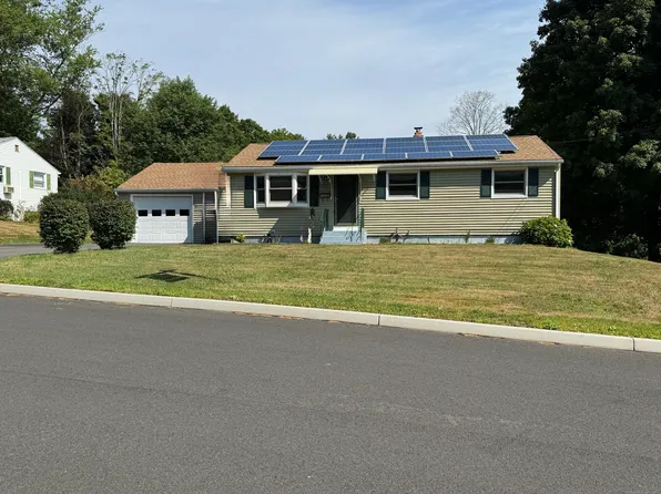40 Meadowbrook Road, Middletown, CT 06457