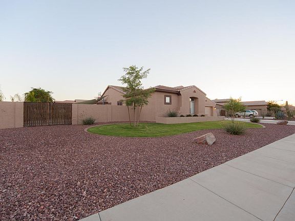 3rd image of 8209 W Gardenia Ave
