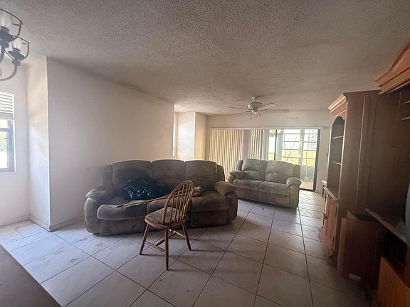 4th image of 1811 SW Palm City Road #A601