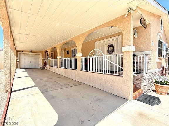 5th image of 1275 Dean Ct