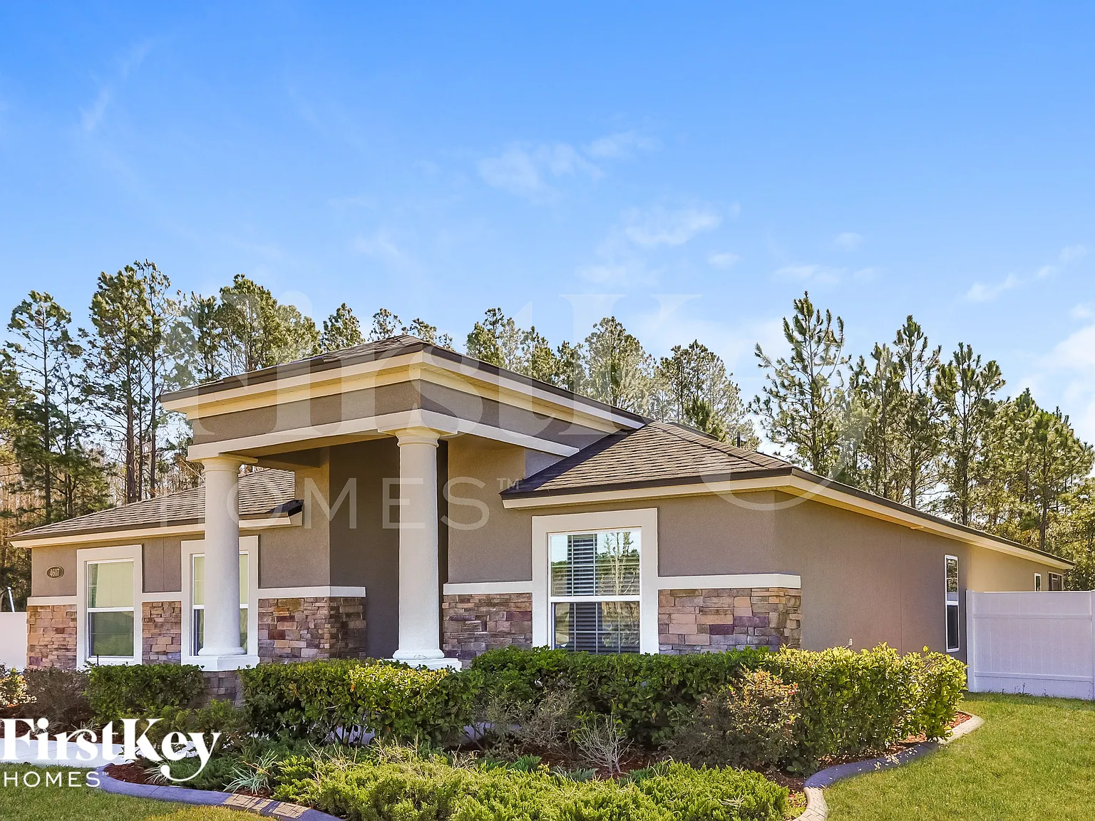 4 bed, 2.5 bath, 2049 sqft, $2,240 — Photo 3