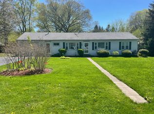 3445 Country Club Ave, Gurnee, IL 60031