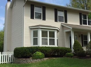 1222 Mount Olympus Dr, Saint Peters, MO