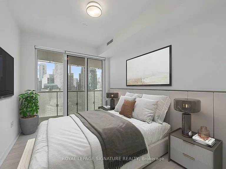15 Queens Quay E #3305 — Photo 10