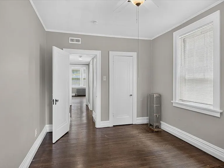1949 Alfred Ave #1S — Photo 11