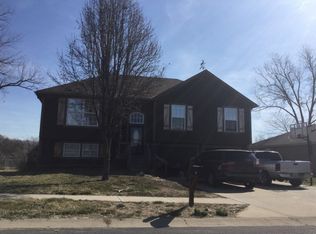 1205 Echo Rdg, Buckner, MO 64016