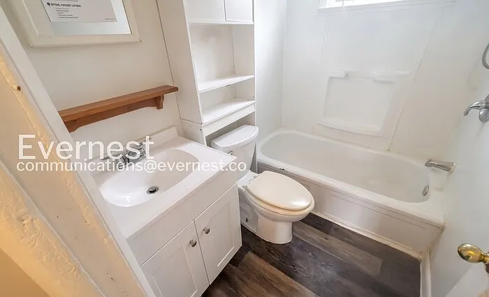 3 bed, 1.0 bath, 1000 sqft, $1,095 — Photo 3