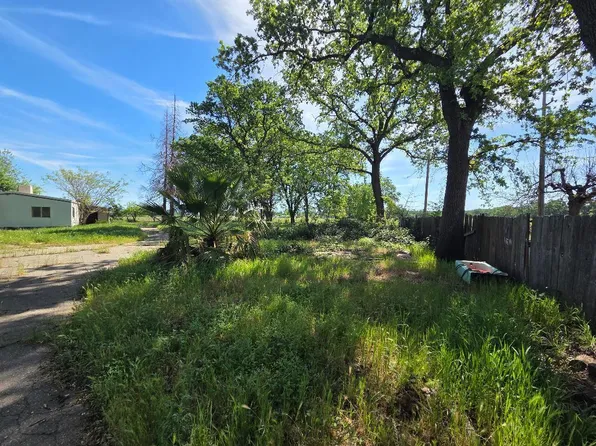 5419 Shady Ln, Anderson, CA 96007