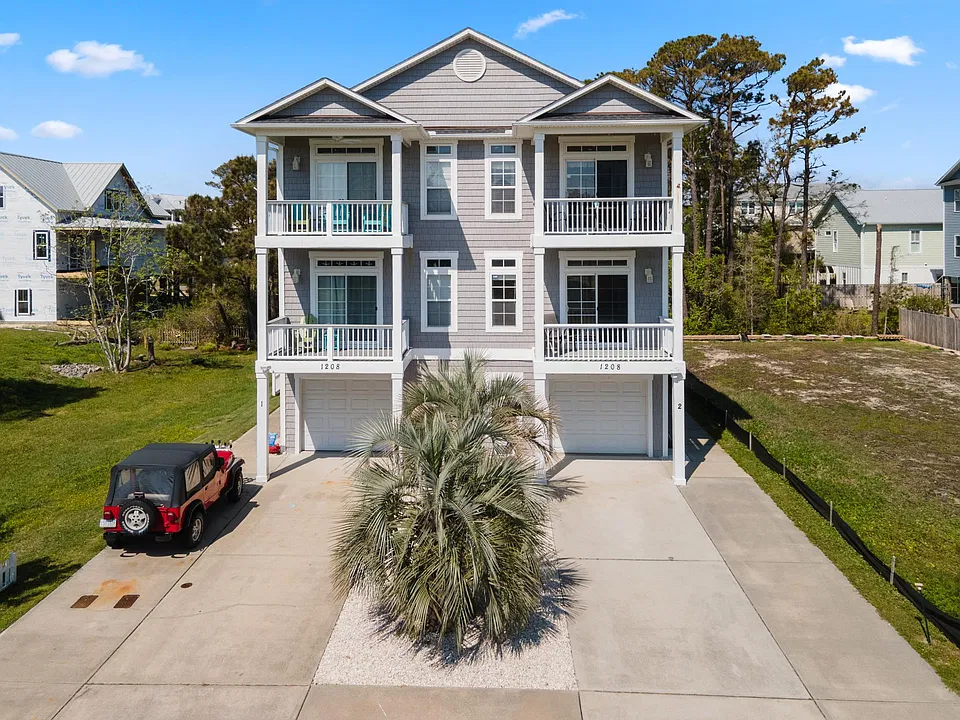 1208 Bonito Ln #2