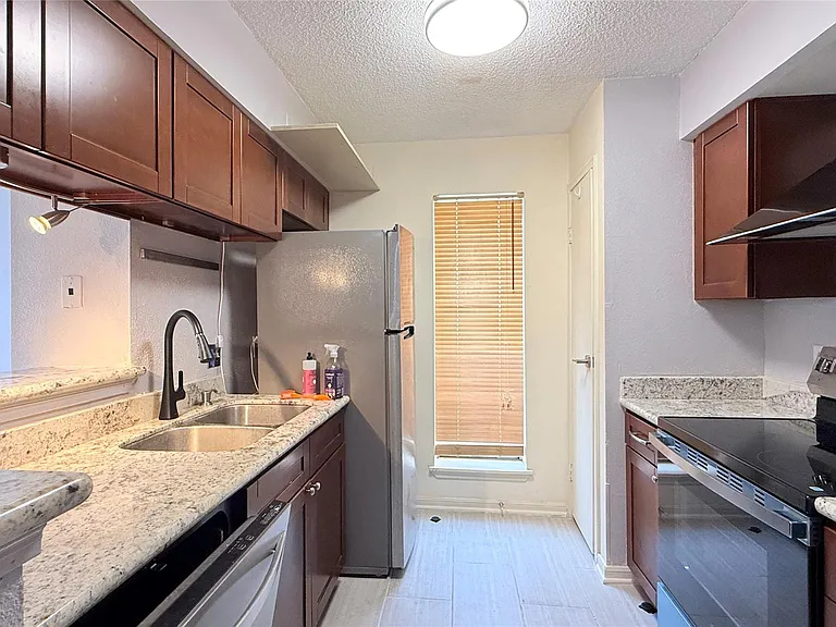 2120 El Paseo St #1603 — Photo 9