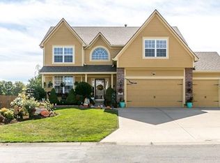 717 SW 34th Ter, Lees Summit, MO 64082