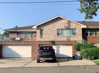 426 Bergen Blvd #1, Ridgefield, NJ 07657