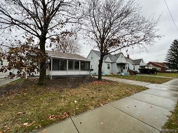 2nd image of 20762 La Salle Blvd