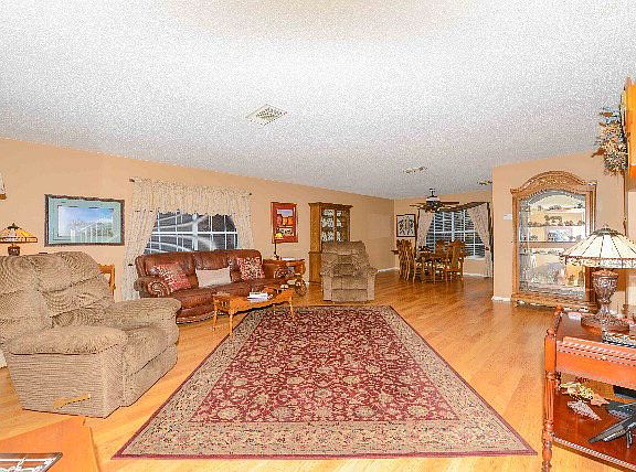 4th image of 423 Stone Gate Dr
