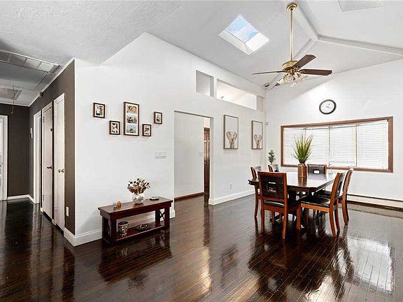 5th image of 532 Larch Ln
