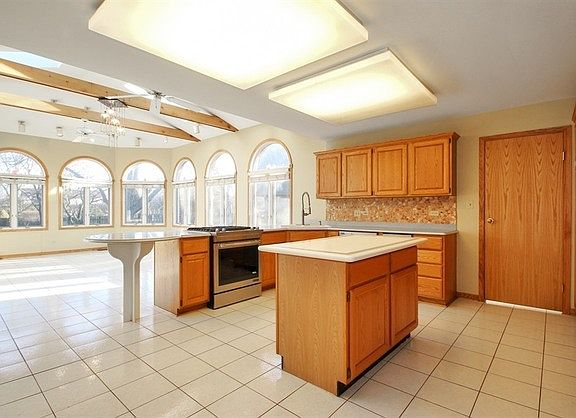 3rd image of 2327 Castilian Cir