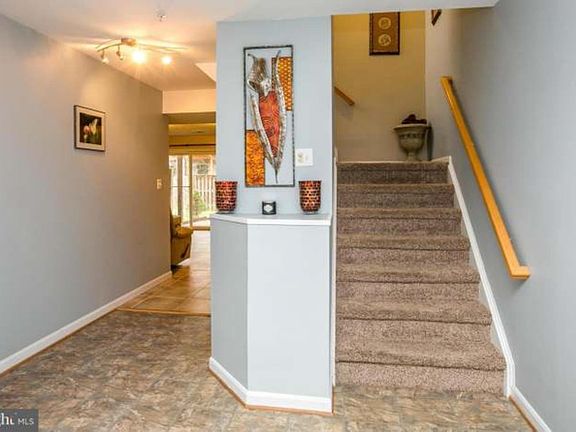 5th image of 8130 Mallard Shore Dr