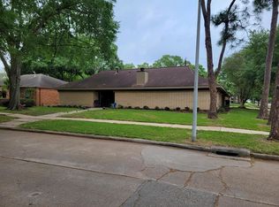 5602 Grape St, Houston, TX 77096