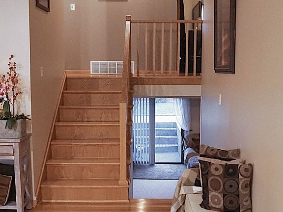 4th image of 9028 Sherry Ln