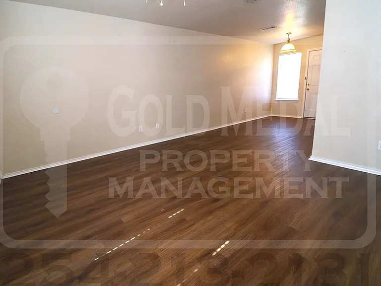 1708 Spring Rose Cir — Photo 15