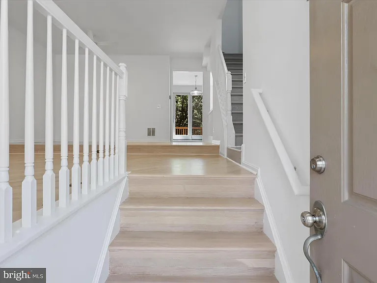 5129 Beauregard St — Photo 4