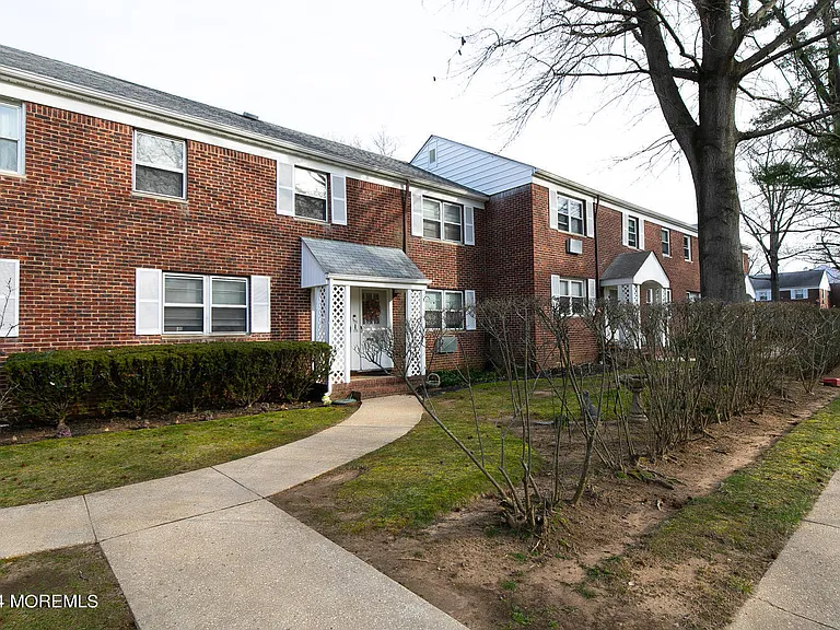 155 Manor Dr — Photo 18